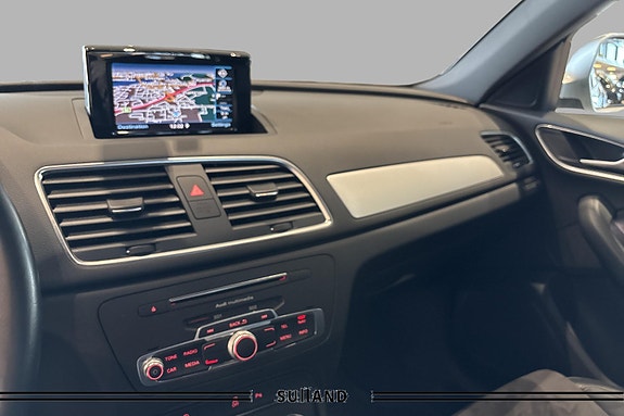 Audi Q3 14 of 29