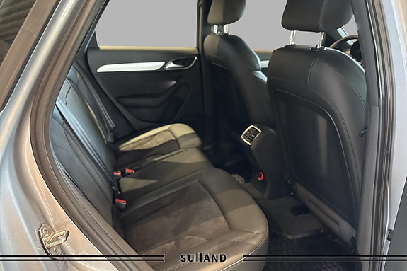 Audi Q3 16 of 29