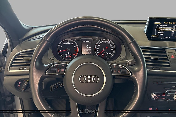 Audi Q3 11 of 29
