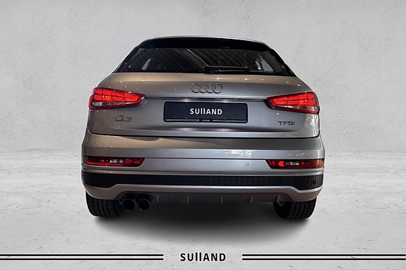 Audi Q3 4 of 29