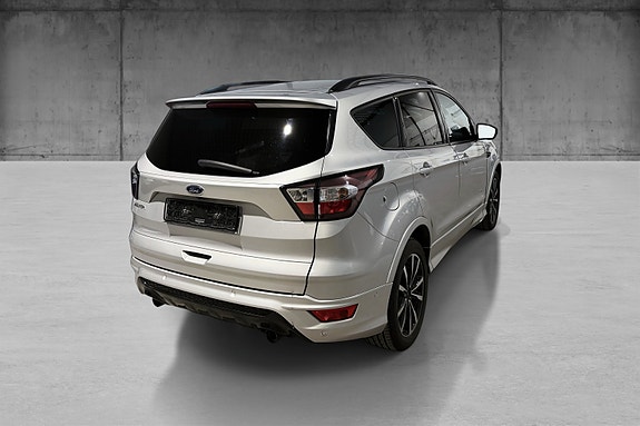 Ford Kuga 9 of 25