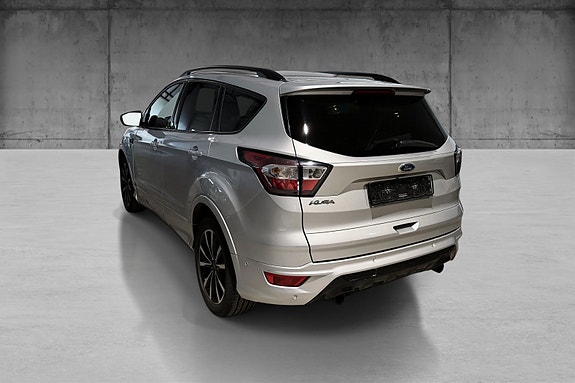 Ford Kuga 7 of 25
