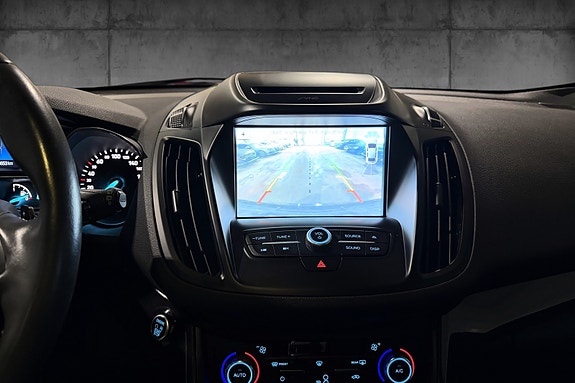 Ford Kuga 22 of 25