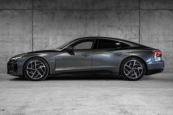 Audi e-tron GT 5 of 30