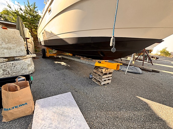 Bayliner 2655 Ciera – 5.7 V8, baugpropell, landstrøm og dieselvarmer 23 of 26