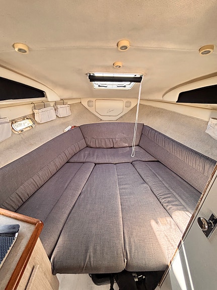 Bayliner 2655 Ciera – 5.7 V8, baugpropell, landstrøm og dieselvarmer 5 of 26