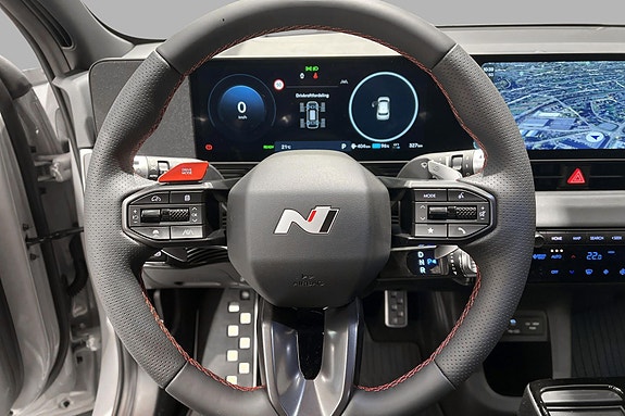 Hyundai Ioniq 5 10 of 16