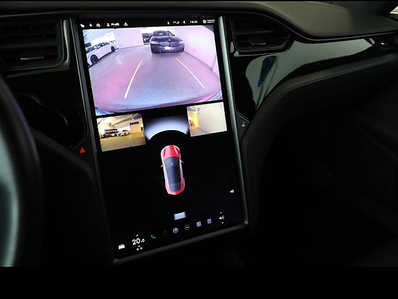 Tesla Model S 14 of 19
