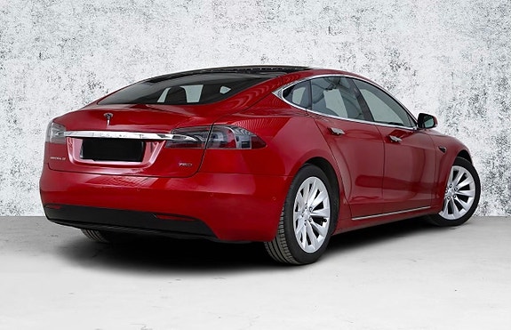 Tesla Model S 2 of 19