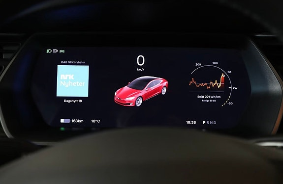 Tesla Model S 11 of 19