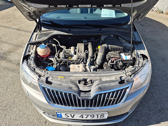 Skoda Rapid 19 of 30