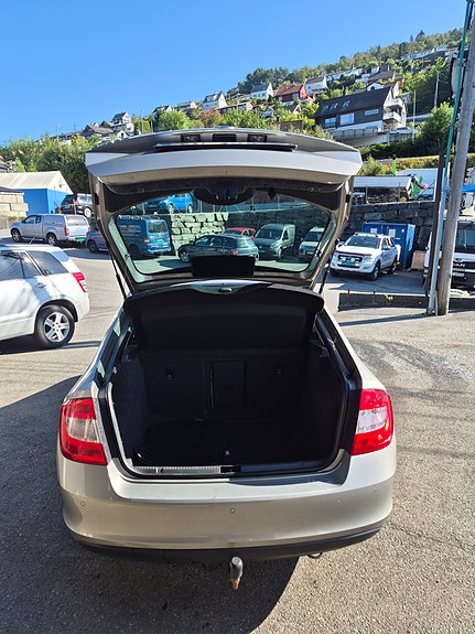 Skoda Rapid 7 of 30