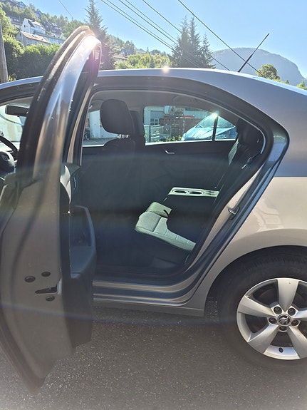 Skoda Rapid 9 of 30