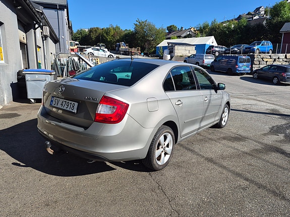Skoda Rapid 4 of 30