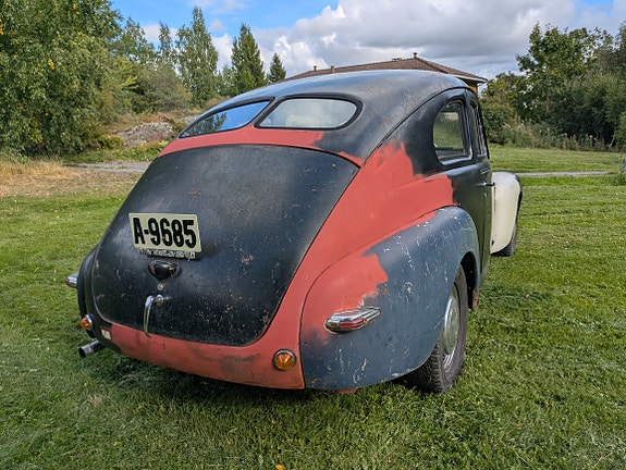 Volvo PV 3 of 11