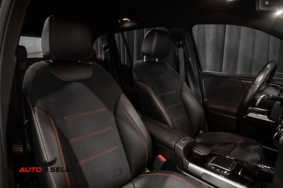Mercedes-Benz GLB200 d 28 of 30