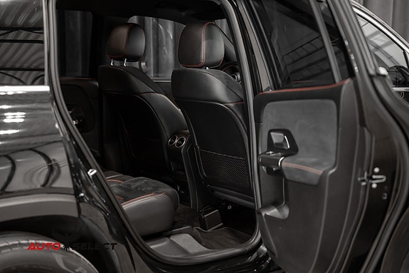 Mercedes-Benz GLB200 d 21 of 30