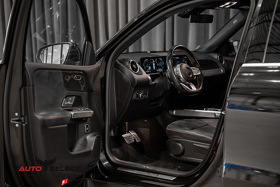 Mercedes-Benz GLB200 d 29 of 30