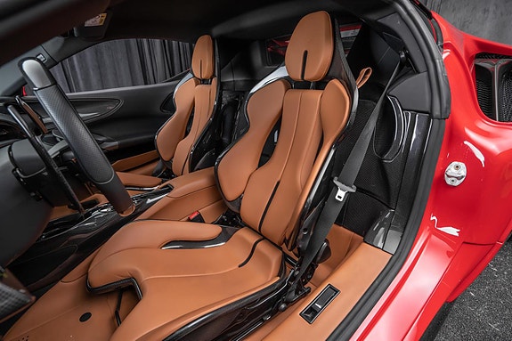 Ferrari SF90 Stradale 13 of 30