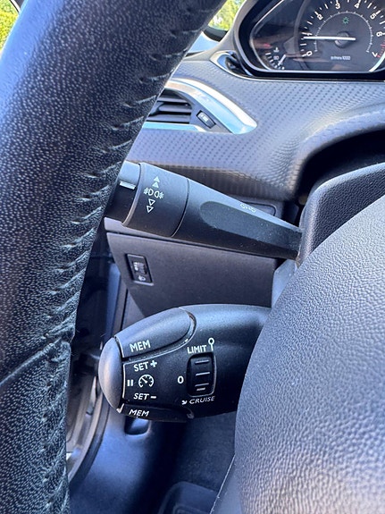 Peugeot 2008 22 of 30