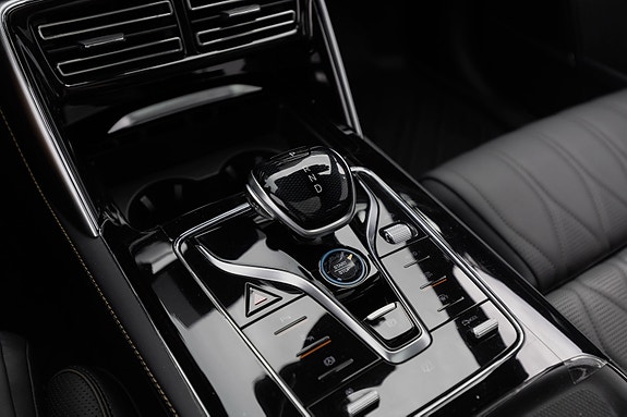 BYD Tang 18 of 30