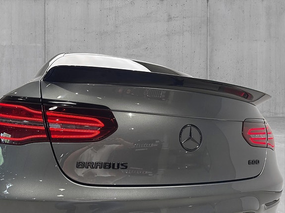 Mercedes-Benz GLC63 25 of 30
