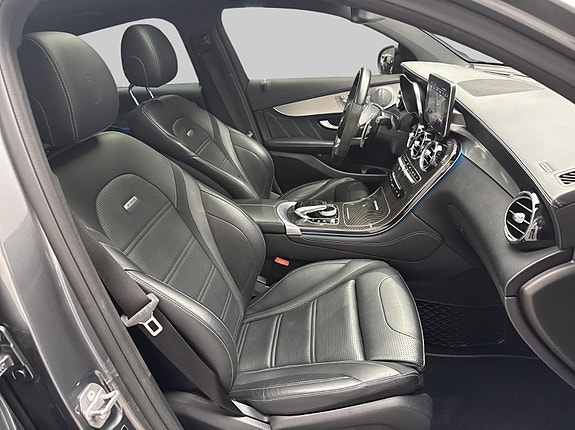 Mercedes-Benz GLC63 22 of 30