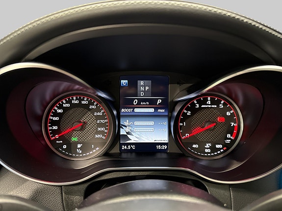 Mercedes-Benz GLC63 10 of 30