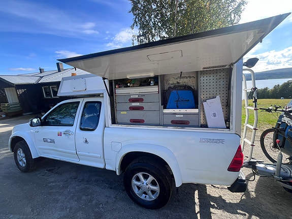 Isuzu D-max 8 of 12