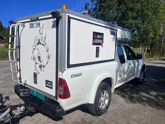 Isuzu D-max 6 of 12