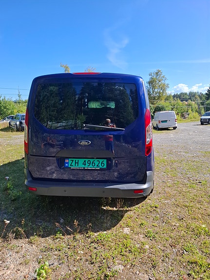 Ford Transit Connect 6 of 9