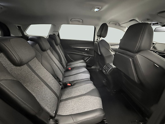 Peugeot 5008 8 of 25