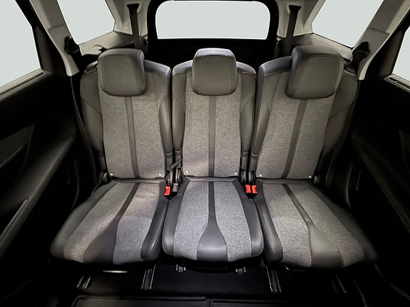 Peugeot 5008 9 of 25
