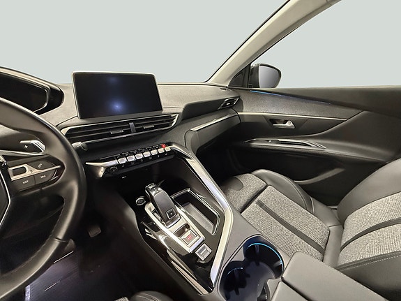 Peugeot 5008 16 of 25