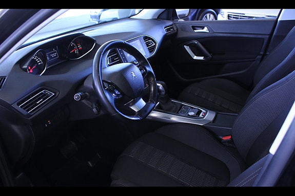 Peugeot 308 SW 12 of 22