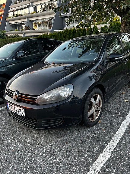 Volkswagen Golf VI 2 of 5