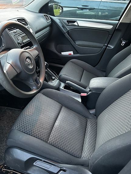 Volkswagen Golf VI 4 of 5