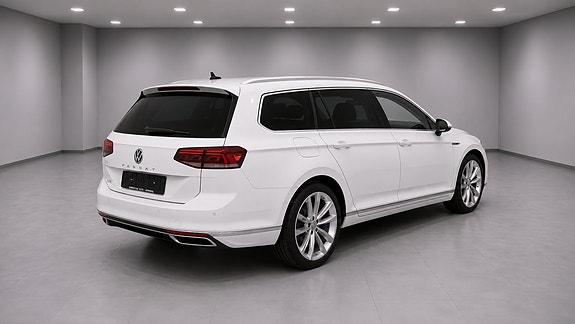 Volkswagen Passat 6 of 30