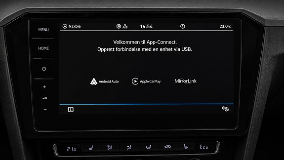 Volkswagen Passat 19 of 30