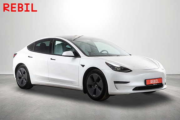 Tesla Model 3 4 of 27