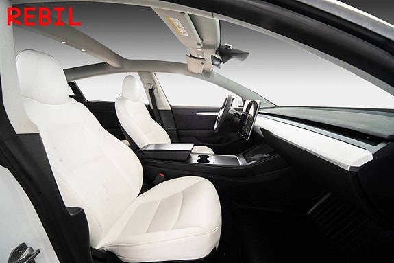 Tesla Model 3 23 of 27