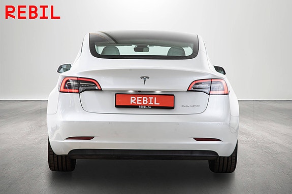 Tesla Model 3 6 of 27