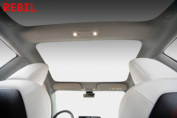 Tesla Model 3 22 of 27