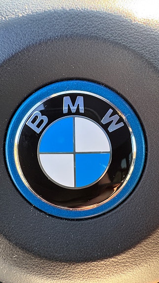 BMW iX 14 of 30