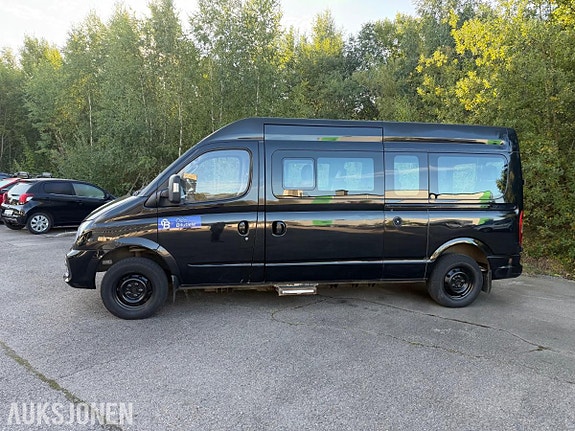 Maxus ev80 12 of 28