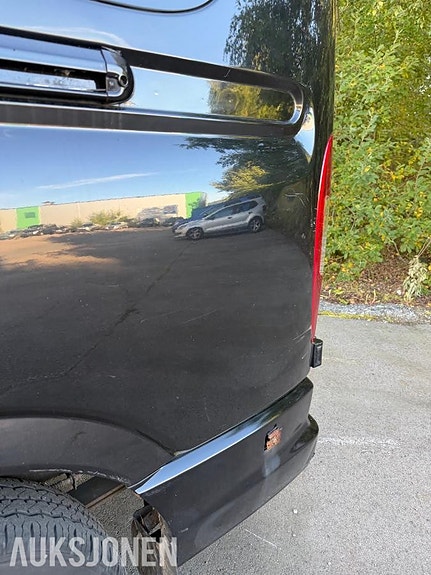 Maxus ev80 25 of 28