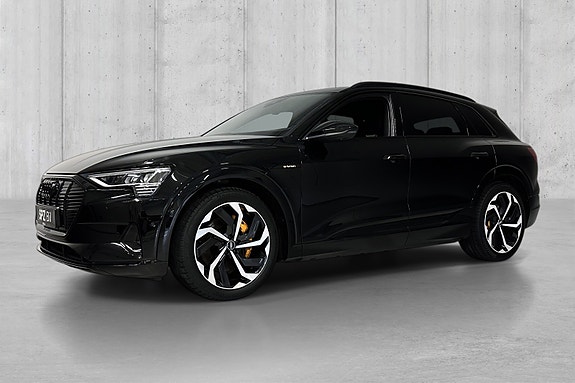 Audi e-tron 3 of 19