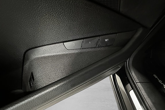 Audi e-tron 18 of 19