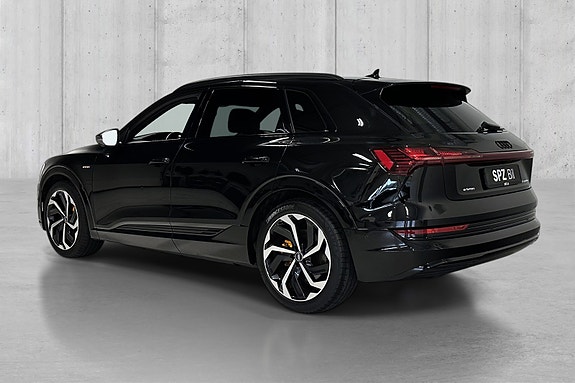 Audi e-tron 6 of 19