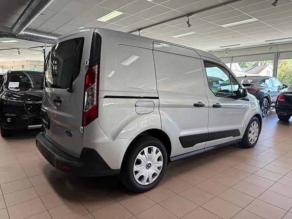 Ford Transit Connect 7 of 19